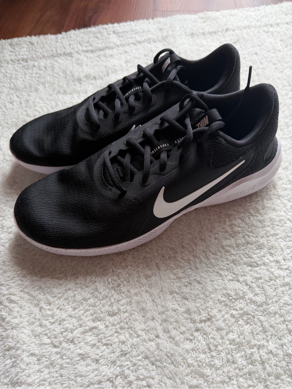 Nike Men’s Flex Experience Black and White Lightweight Training Sneakers